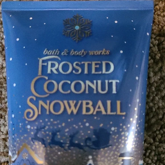 🆕️B&BW Frosted Coconut Snowball Set
